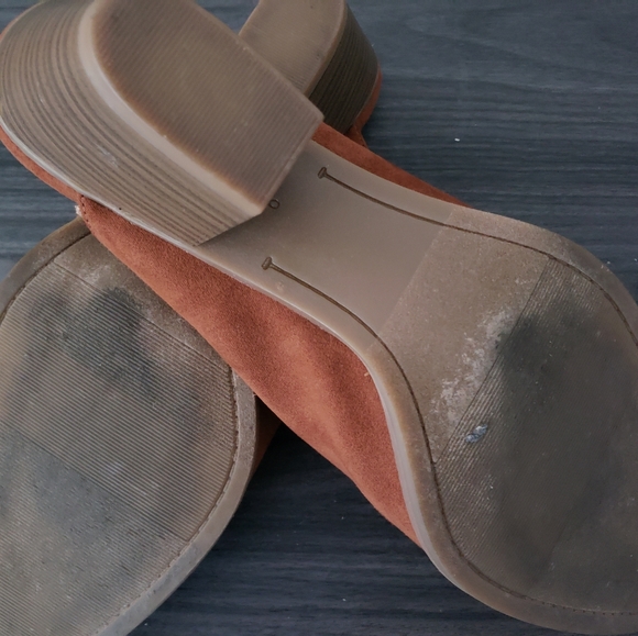 Old Navy Shoes - Picture 11 of 12